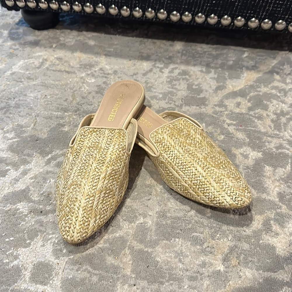 Restricted Faux Straw Woven Slide On Neutral Beige Flat Pointed Mules Size 7.5